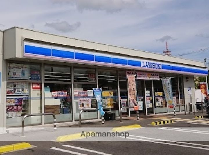 ファミールムカイの周辺