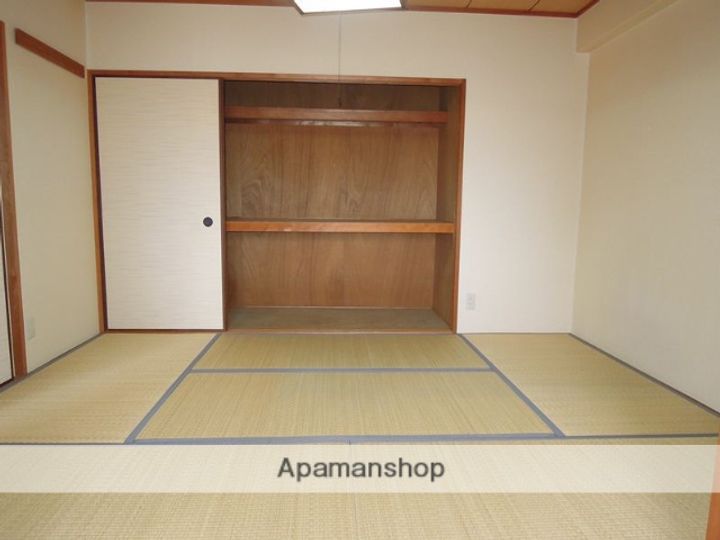エクセル赤松の内装