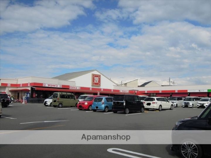 エクセル赤松の周辺