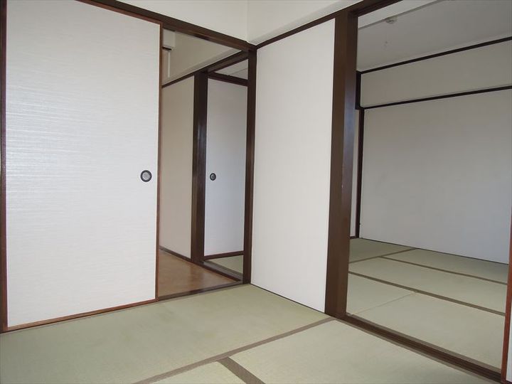 磯コーポの内装