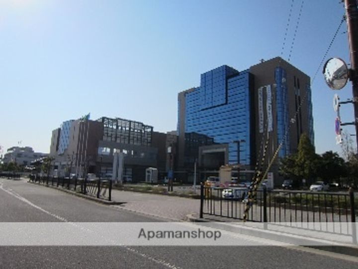 シャルマンフジ忠岡弐番館の周辺