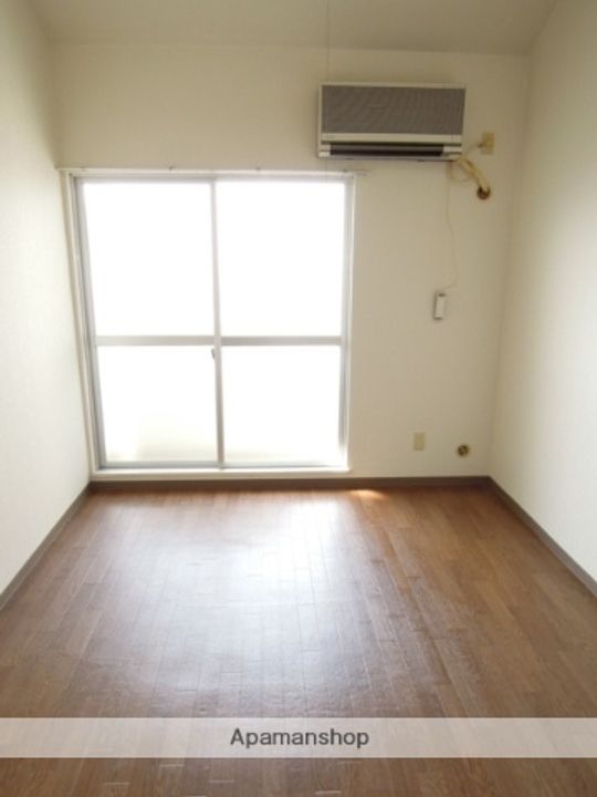 サンパレス21久米田の居間