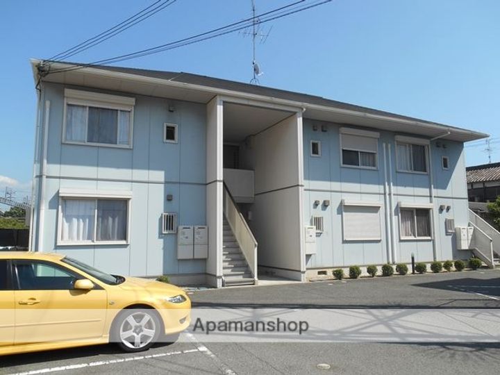 ファミーユ東貝塚の外観