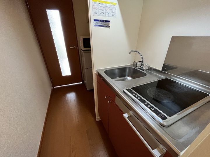 レオパレスセルボ201のキッチン