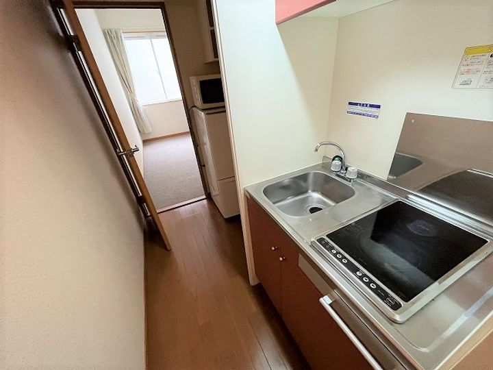 レオパレスセルボ201のキッチン