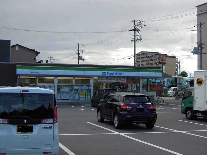 レオパレスCozzyCortの周辺