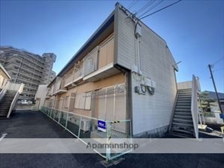 レインボー松本A棟205の外観