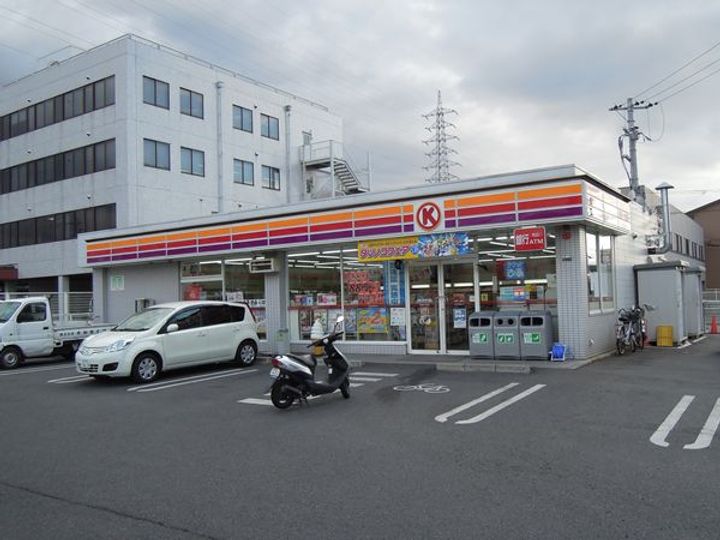レオパレスCozzyCortの周辺