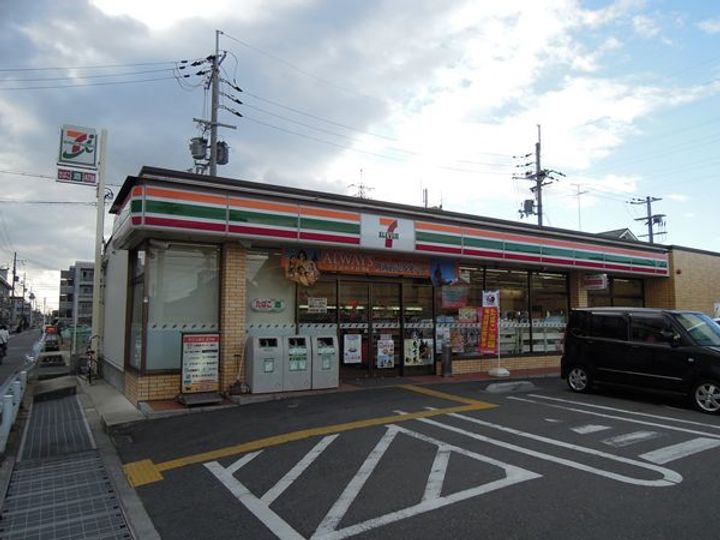 レオパレスCozzyCortの周辺