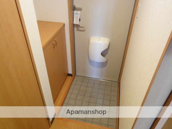 GREEN COAT105の玄関