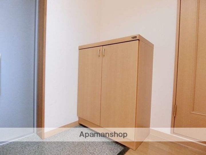 トゥールビヨン301の内装