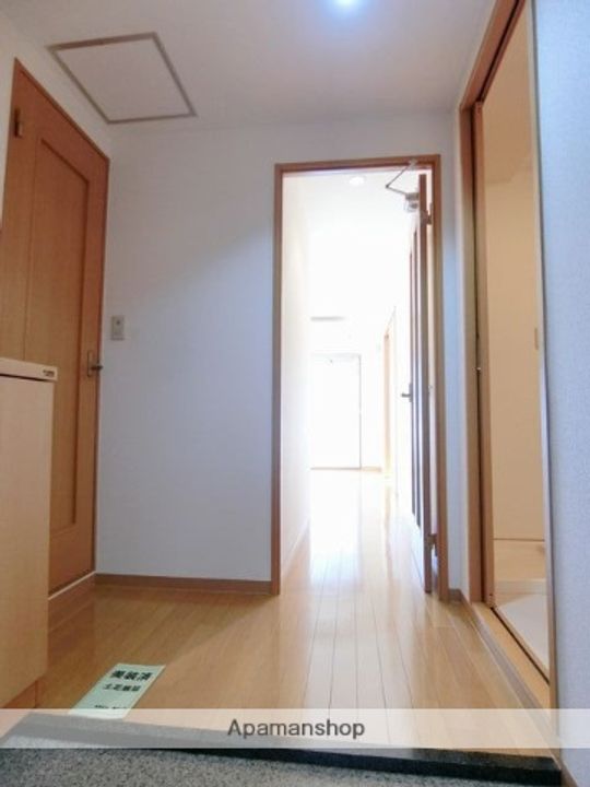 トゥールビヨン301の内装