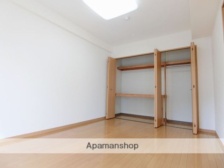 トゥールビヨン301の内装