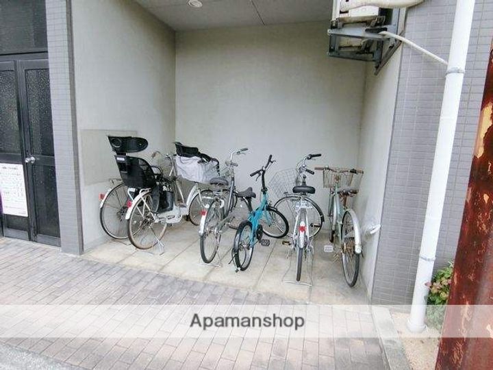 大阪府堺市北区中百舌鳥町5丁の賃貸マンションの外観