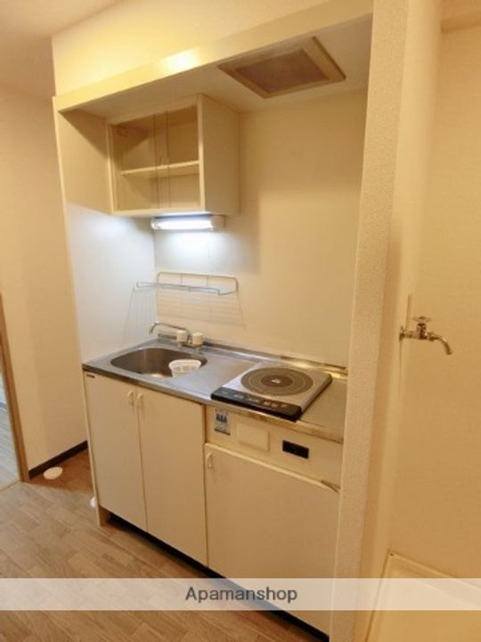 大阪府堺市北区中百舌鳥町5丁の賃貸マンションのキッチン