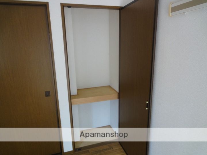 大阪府堺市北区百舌鳥梅北町3丁の賃貸アパートの内装