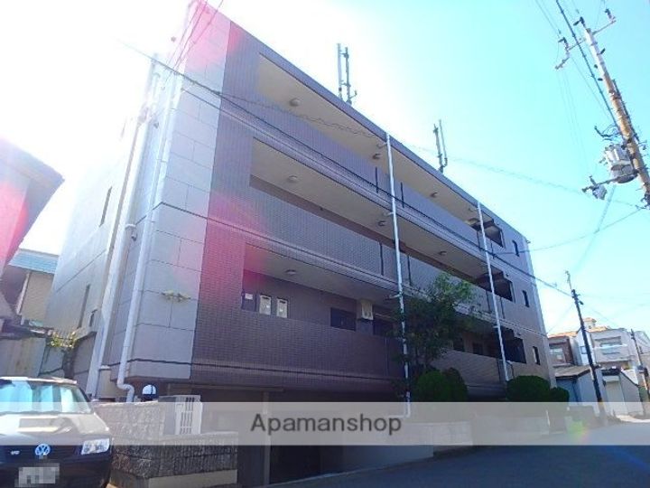 エクセル万代205の外観