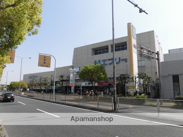 アンジュ103の周辺