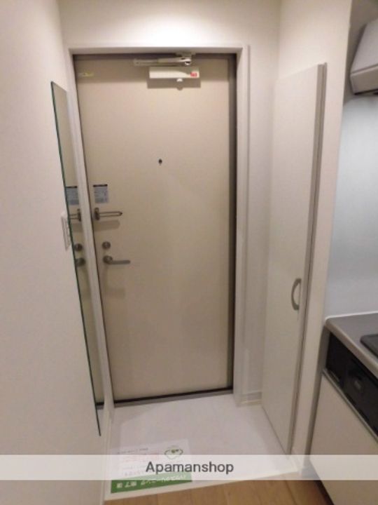 サクシード東湊町202の玄関