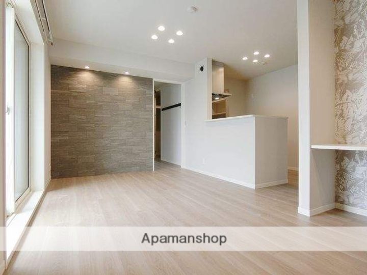 ARIETTA東三国ヶ丘303の居間