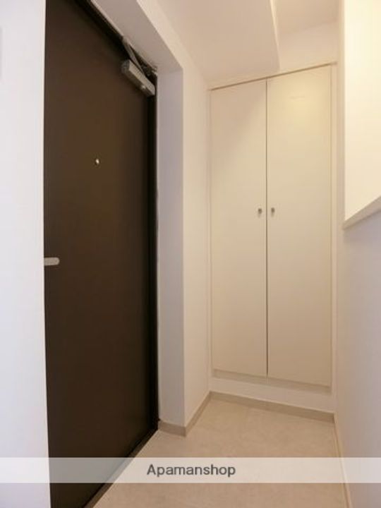 W.O.B. SAKAI803の玄関