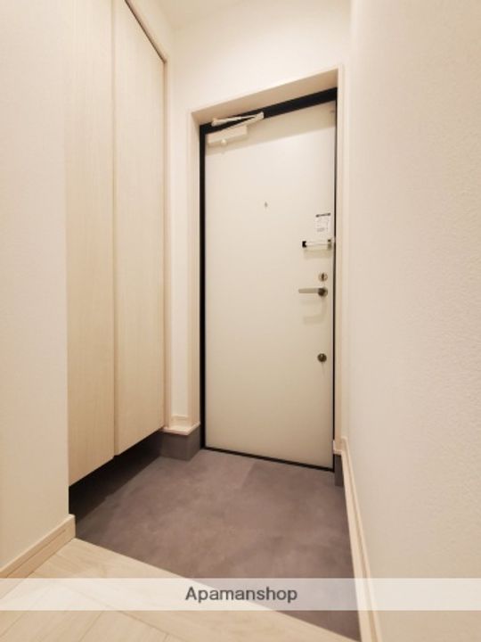 REVITA鳳北町3丁の玄関