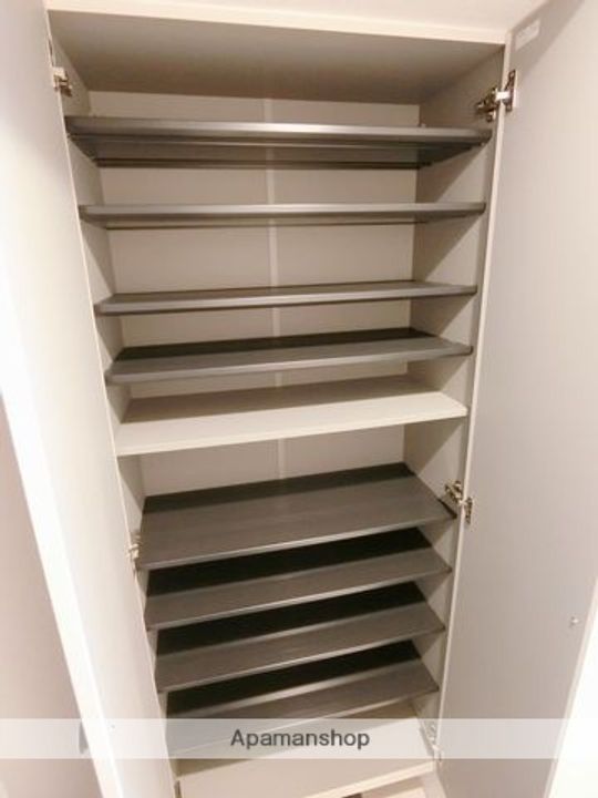 ARTIZA堺東301の内装