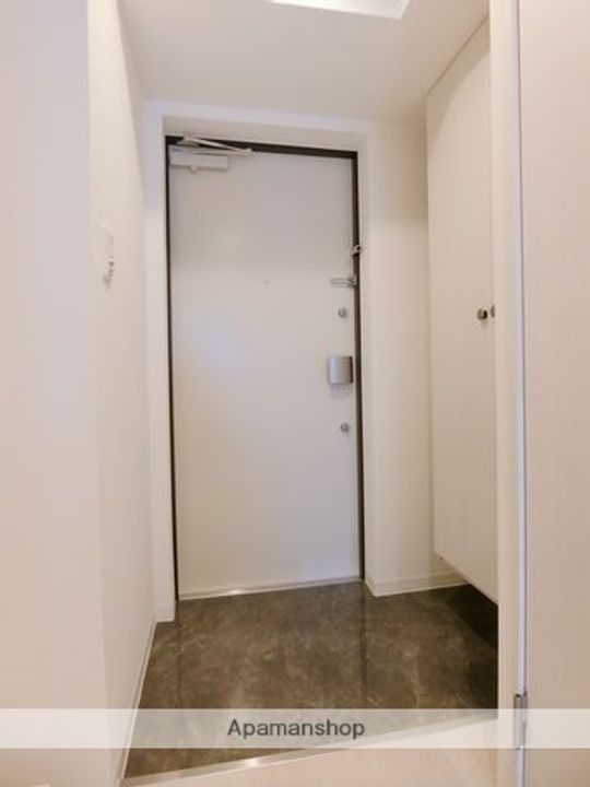 ARTIZA堺東301の玄関