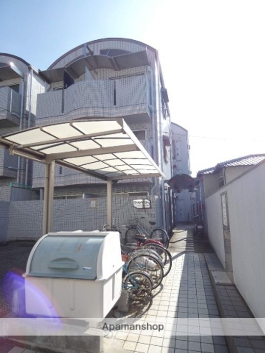 シャルマンフジ津久野弐番館の外観