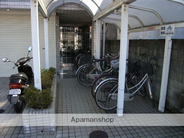 アルファードームの外観