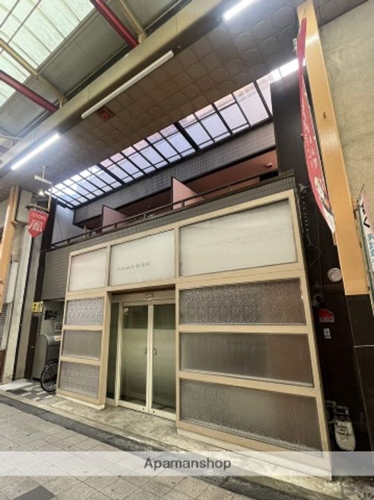 ヒルズ鳳の外観