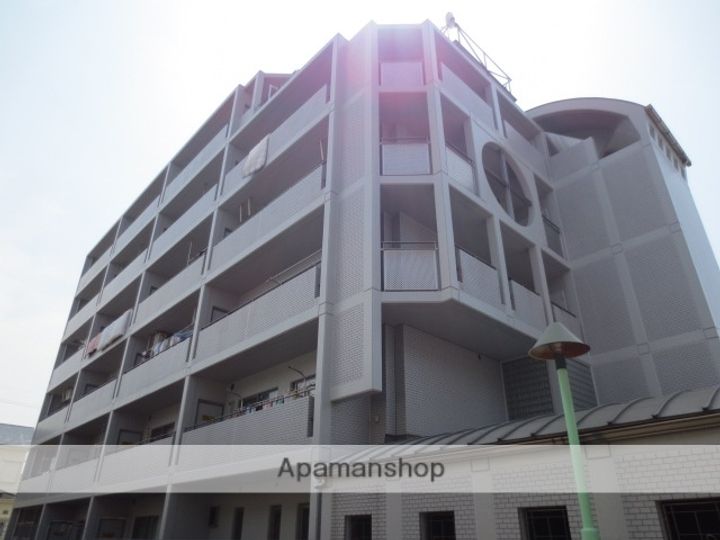 サンメゾン諏訪森の外観