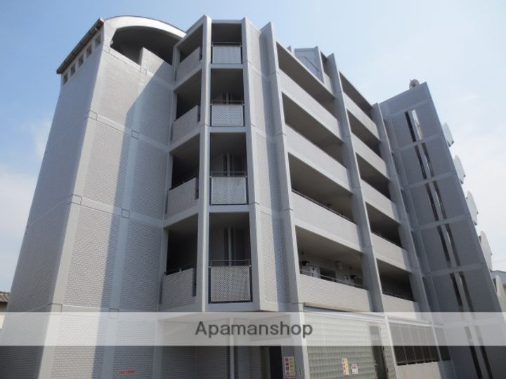 サンメゾン諏訪森の外観