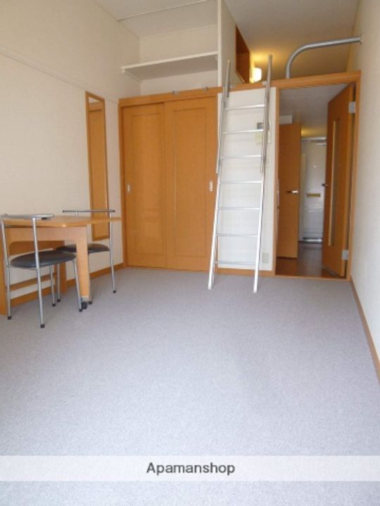 オーベレシュタット(AP)の居間