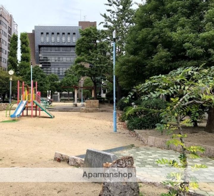 プレサンス大阪城公園パークプレイスの周辺