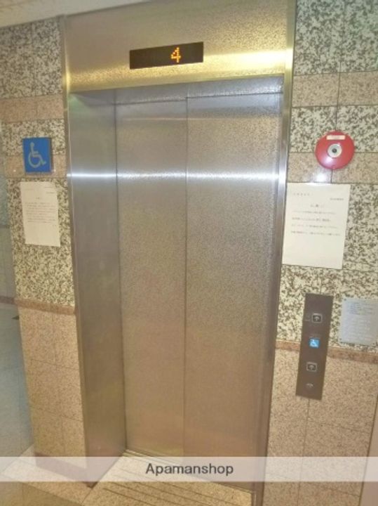 ランドマークシティ大阪城南の外観