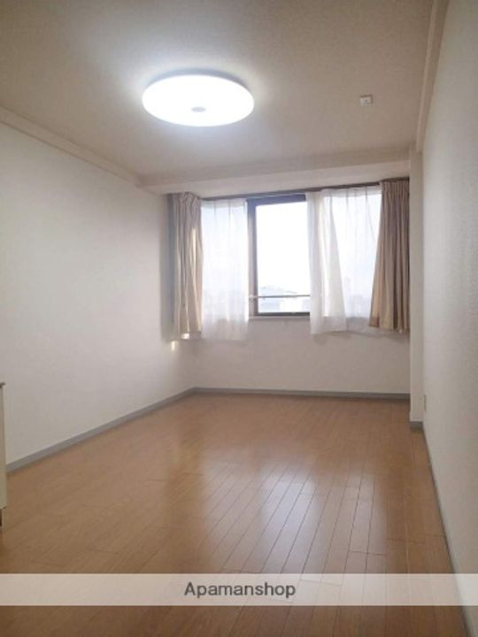 大阪府大阪市中央区森ノ宮中央2丁目の賃貸マンションの居間