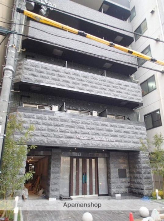 プレサンス上町台クレストの外観