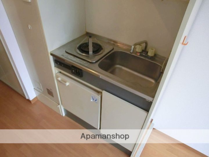 日建CCビルディングのキッチン