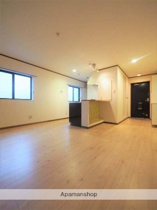 サンウィズOSAKAの居間