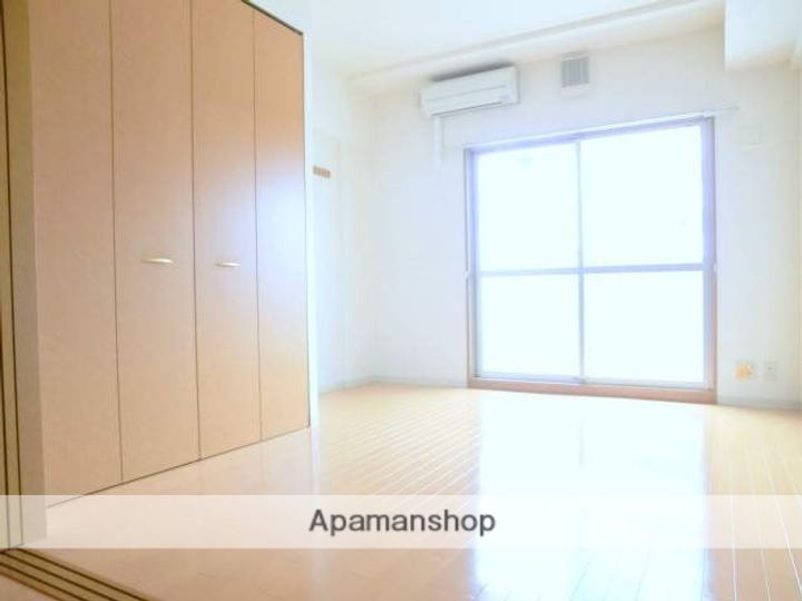 ビバーチェ鷺洲の居間