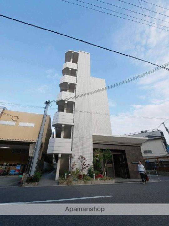 OUEST RIVIEREの外観