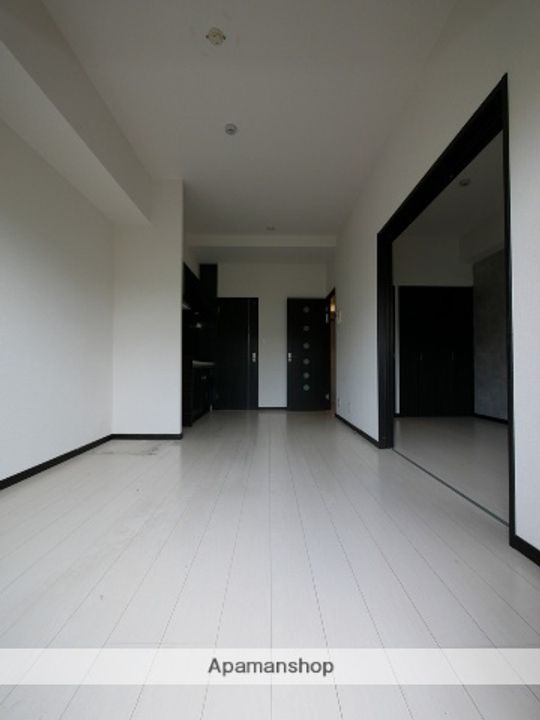 大阪府大阪市北区大淀南3丁目の賃貸マンションの内装