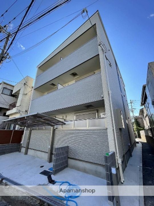 ピレーネ福町の外観