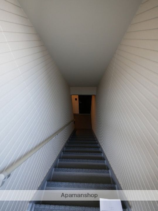 兵庫県尼崎市東本町3丁目の賃貸アパートの内装