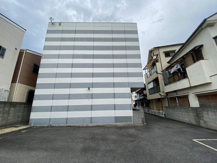 レオパレスETERNALの外観