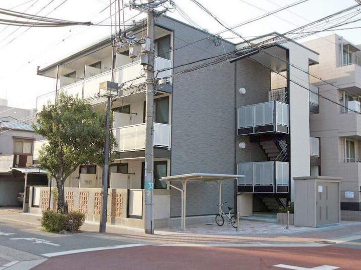 レオパレスすばるの外観