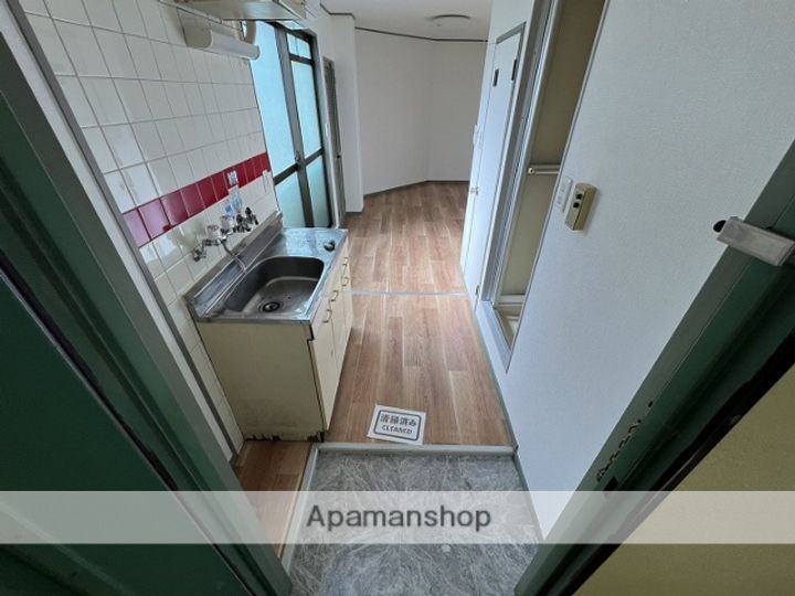 スぺラーレ今里5Fの玄関