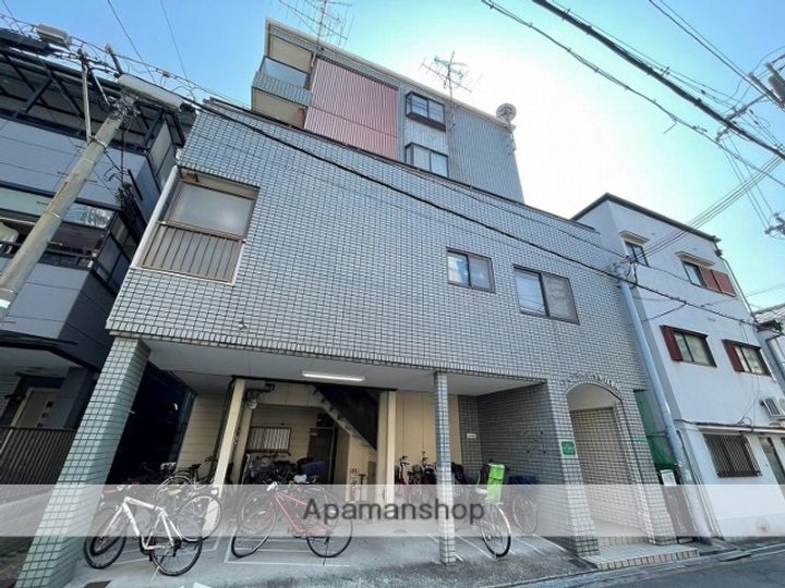 シャンボール今里II番館の外観