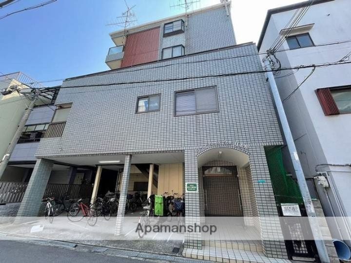 シャンボール今里II番館の外観